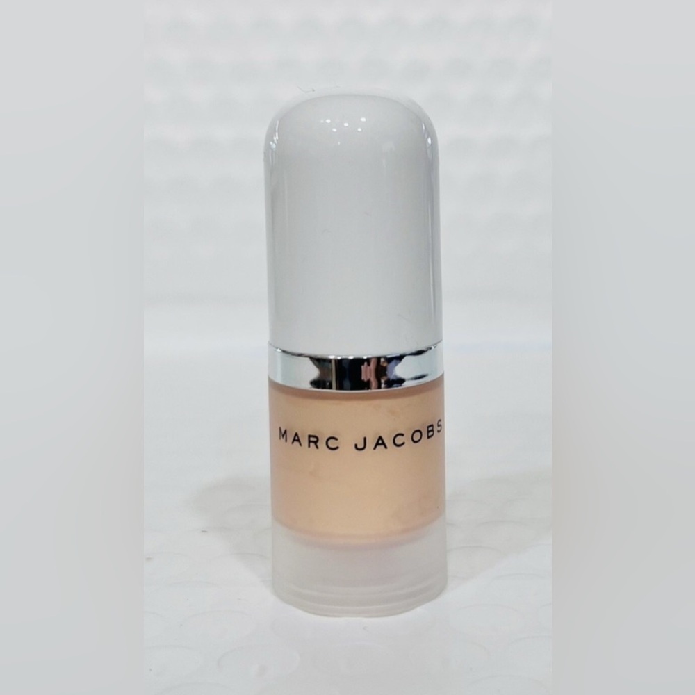 Marc Jacobs 50 Dew You? Dew Drops- Coconut Gel Highlighter (No Box)(Travel Size)
